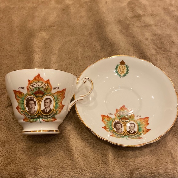 Regency bone china. Queen Elizabeth II Royal visit to Canada June 1959 - Picture 2 of 5